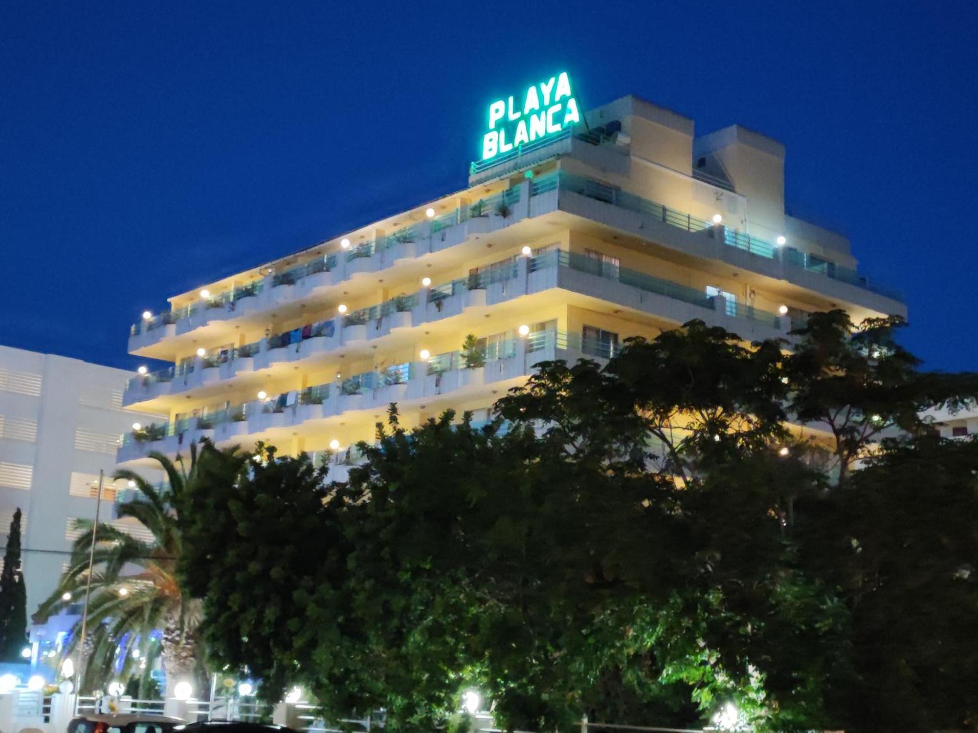 Отель Bj Playa Blanca Са Кома Экстерьер фото