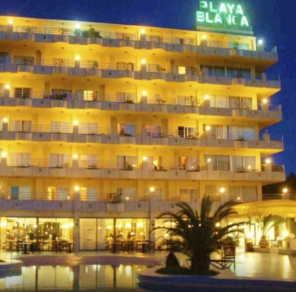 Отель Bj Playa Blanca Са Кома Экстерьер фото